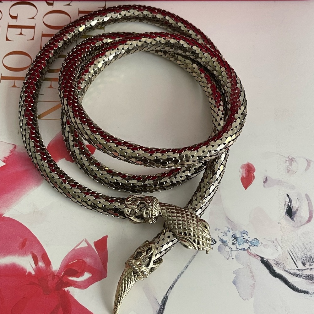 Vintage 60’s WHITING & DAVIS Gold Tone Mesh Snake Belt/ Necklace - Picture 2 of 16